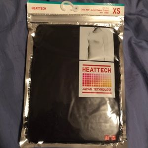 NWT uniqlo heat tech long sleeve